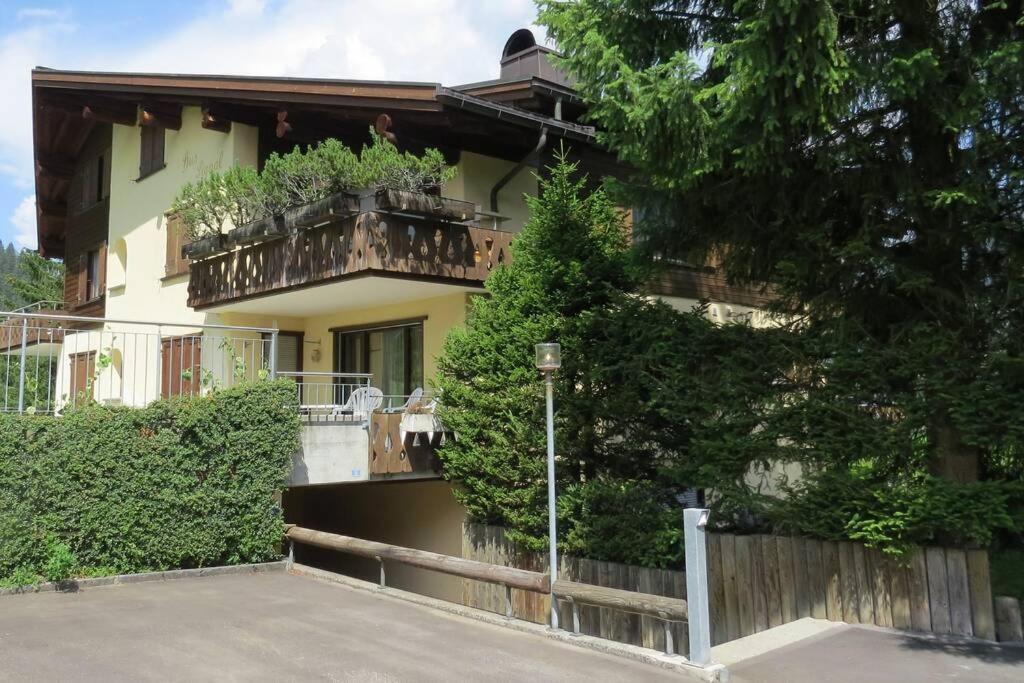 Appartement In Hus Signal Met Prachtig Uitzicht Op De Bergen Клостерс Екстериор снимка